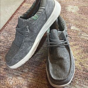 Hey dude ultragrip Gray Casual Men's Shoes size 13